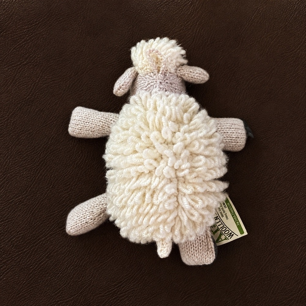 Aran Woollen Mills Knit Sheep Plush Toy 100% Merino Wool Irish Tradition Cream - Picture 4 of 6